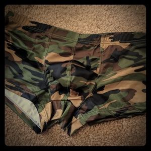 New cameo M mens undies